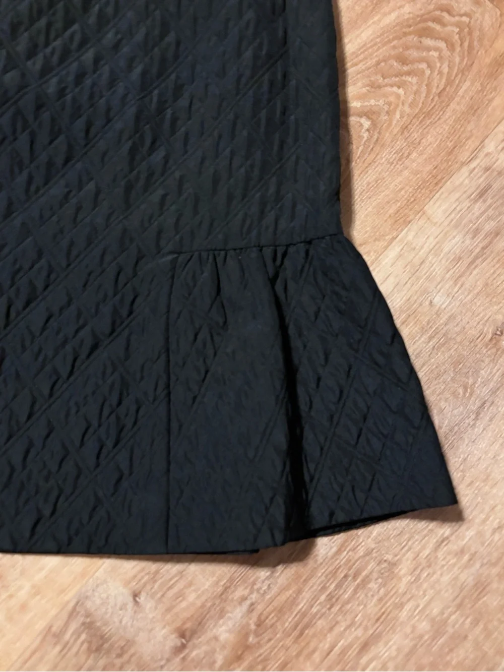 Quilted Black Flounce Hem Skirt - Women's Classic A-Line size 4